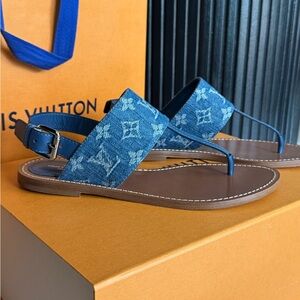 Louis Vuitton Starboard flat thong Sandals EU 39
